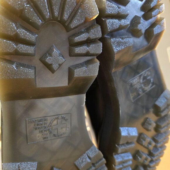 Dr. Martens 2976 Hi Quad Squared Platform Boot 31151001 Mens Size 12 US NEW - Picture 10 of 11